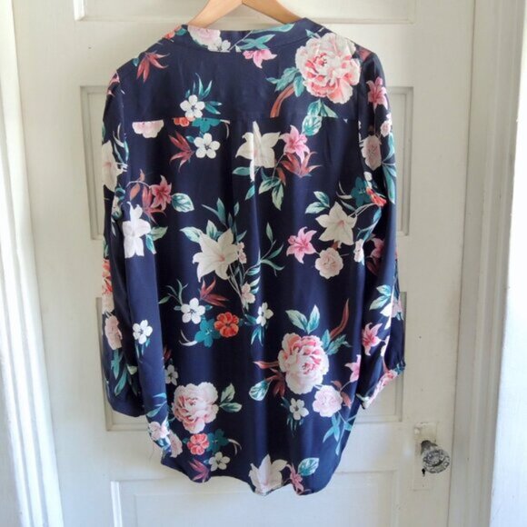 Amour Vert Navy Floral 100% Silk Kaya Blouse L - Picture 7 of 10